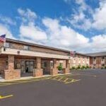 Manistee hotel - Baymont