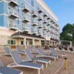 Manistee hotel - Hampton Inn